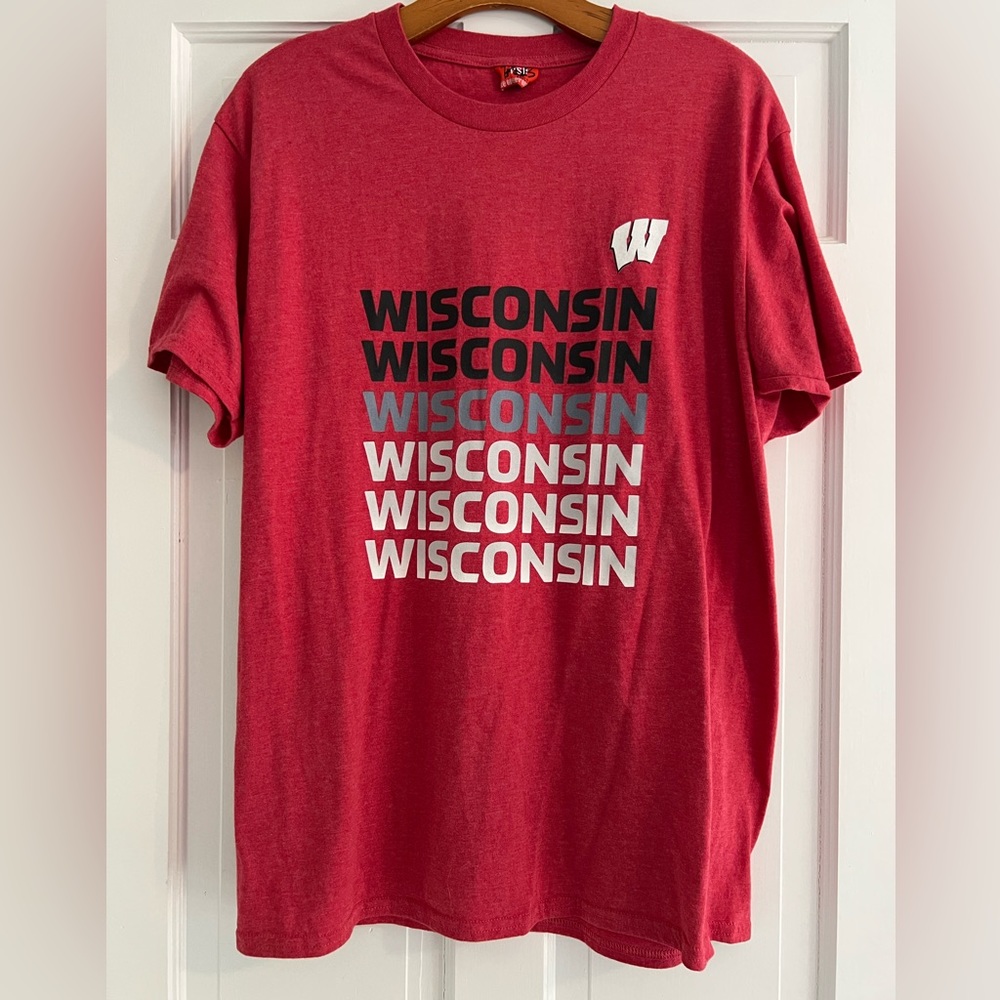 Wisconsin Badgers men’s Tee